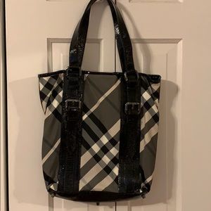 Burberry Tote - Black/Gray/White Check
